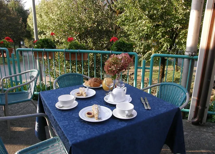 National Hotel 2*