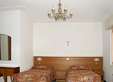 Ξενοδοχείο National 2*